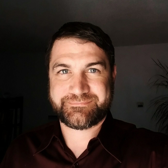 Meet your Posher, Nic - Picture 1 of 1